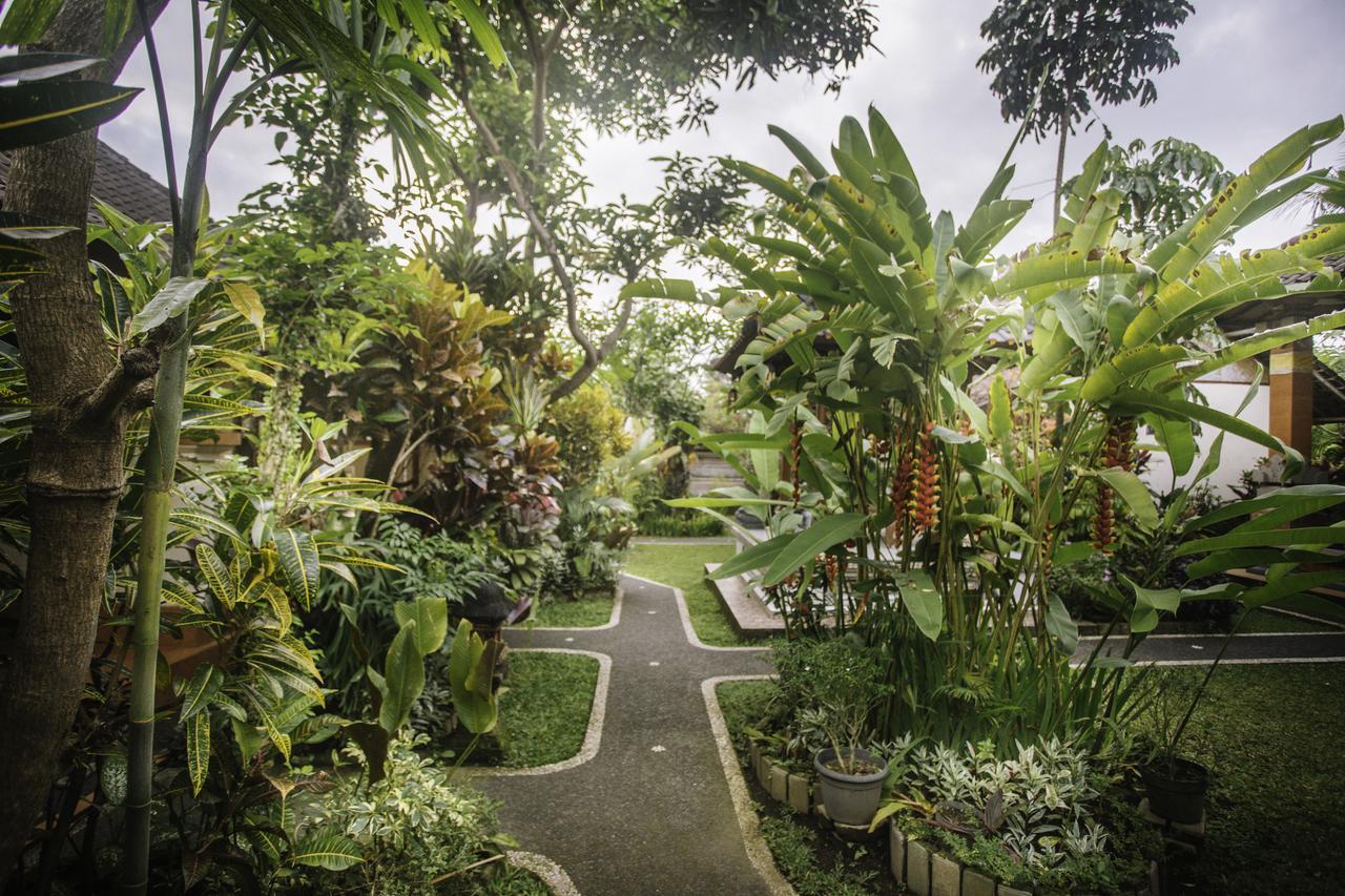 Gusti Kaler House Hotel Ubud  Bagian luar foto